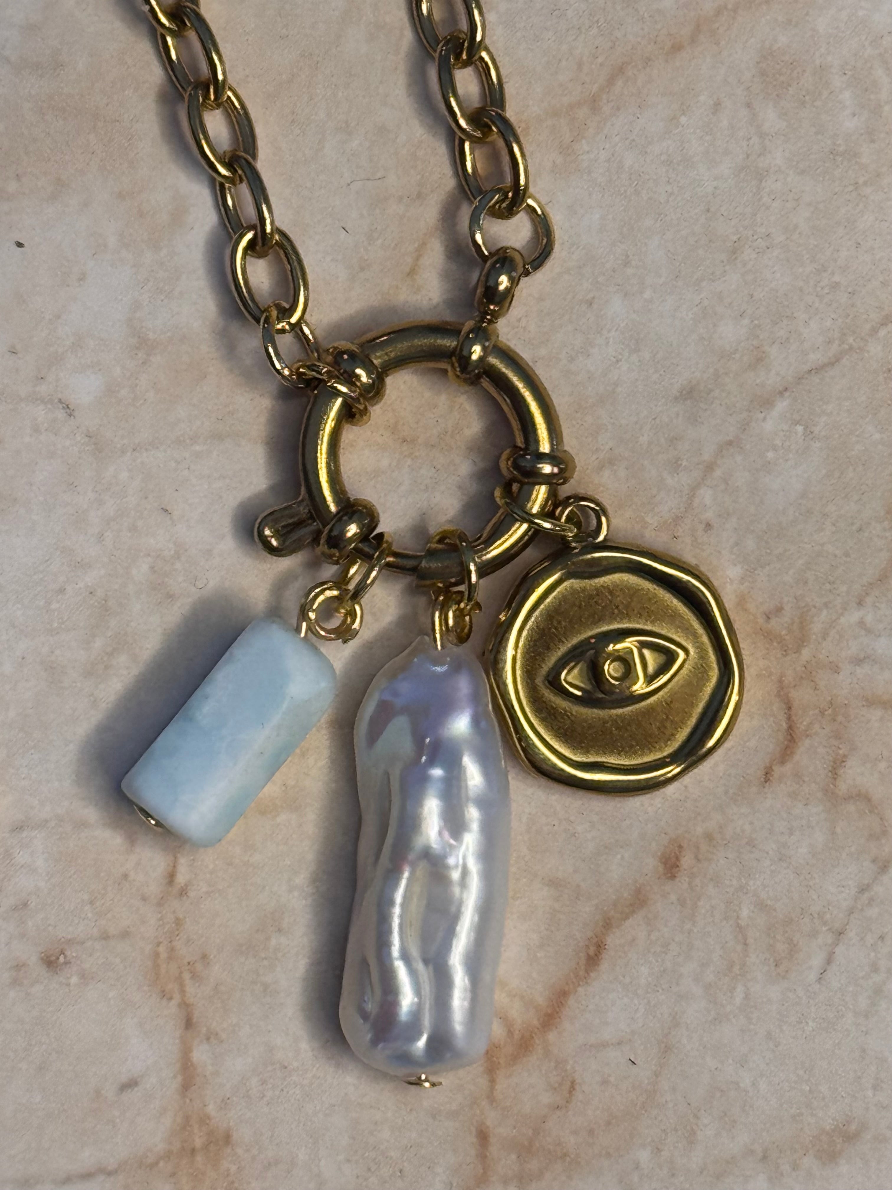 • 18k Gold Plated •