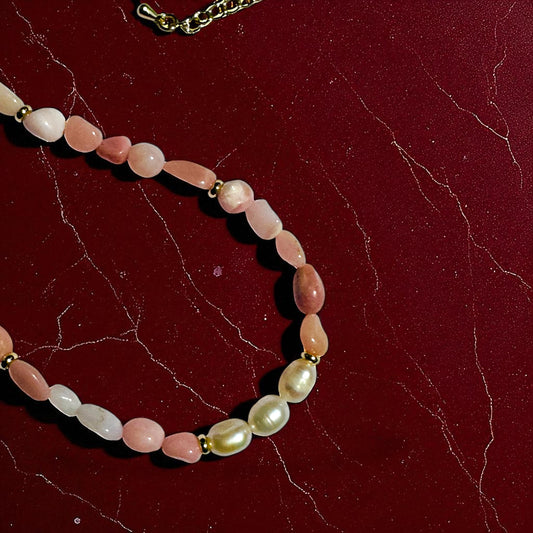 Opale Rosée Necklace