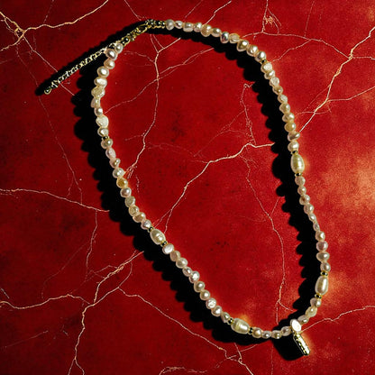 Perles Putain Chic the “Holly”