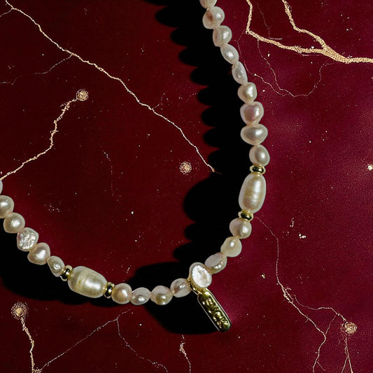 Perles Putain Chic the “Holly”