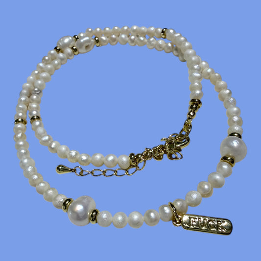 Perles Putain Chic the “Holly”